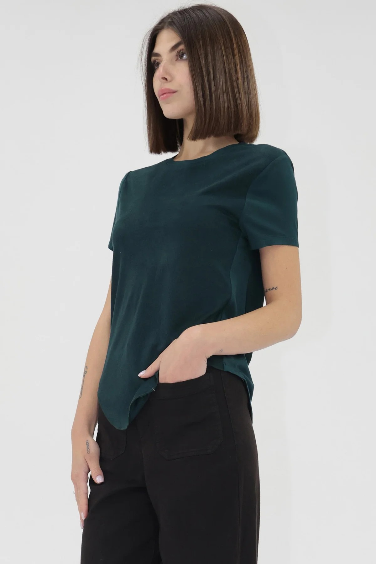 RAINFOREST ELAINA SUEDE TOP