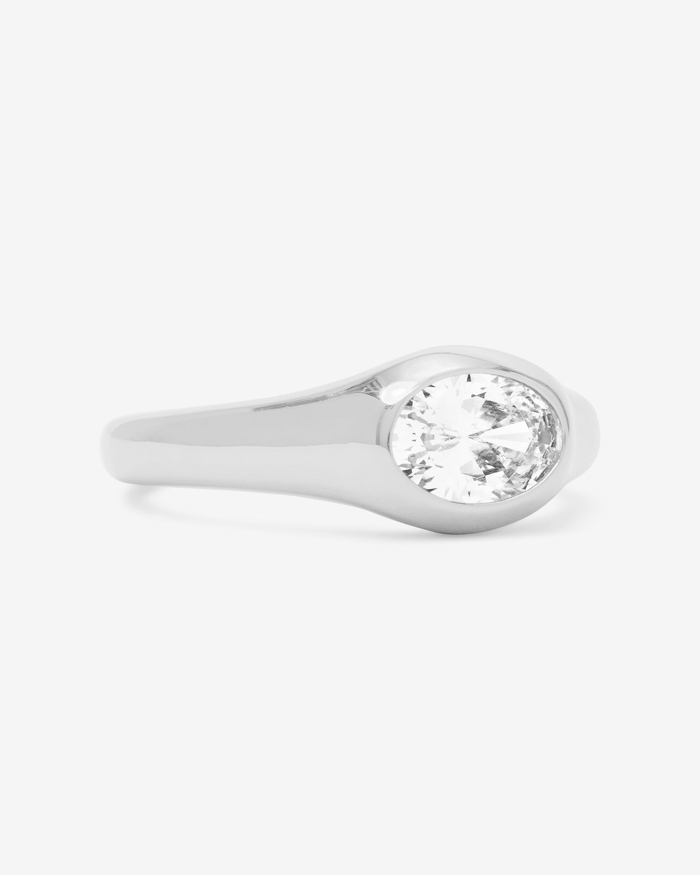 MELINDA MARIA SHE'S A BOSS SIGNET RING- SILVER