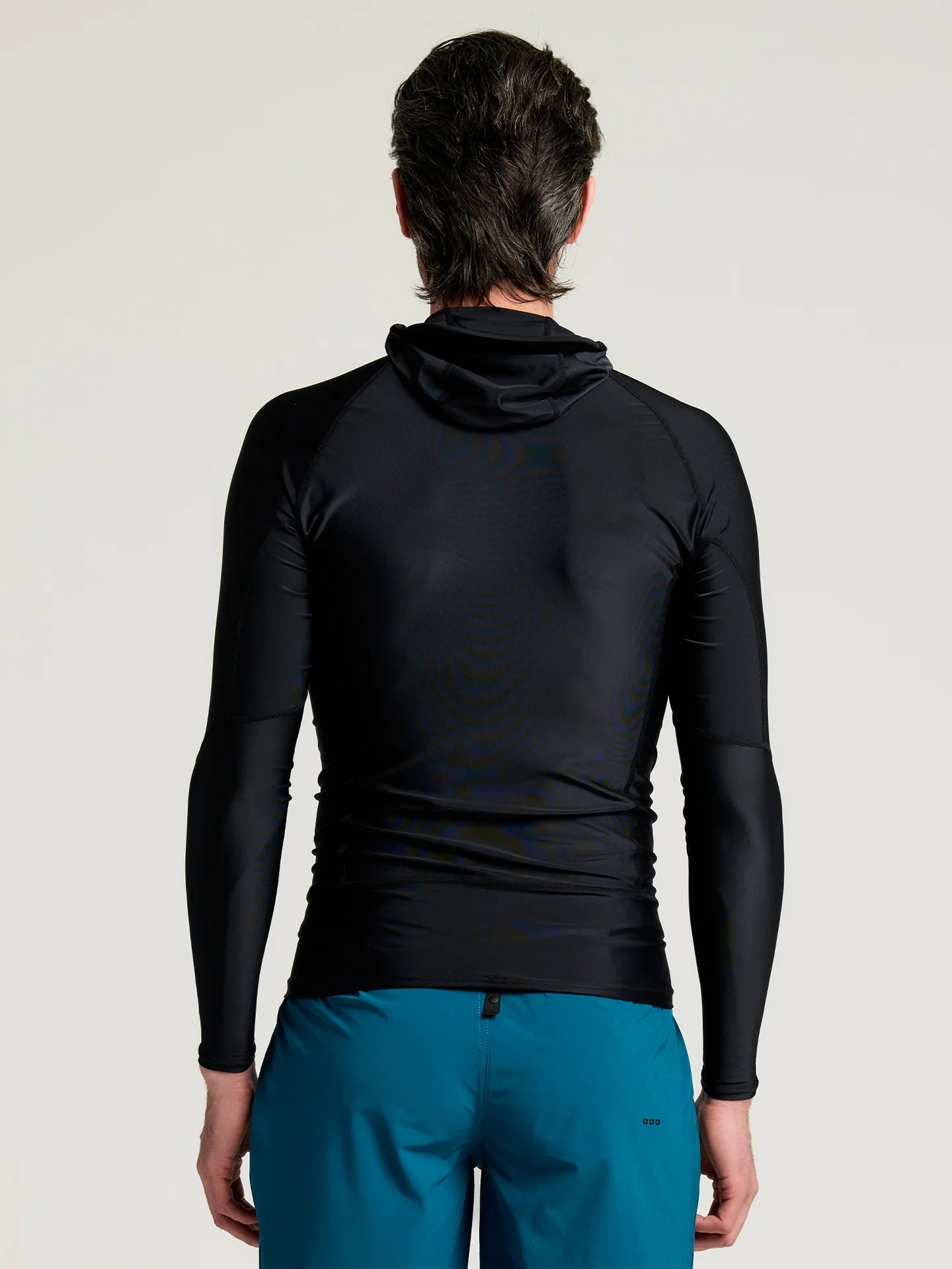 BLACK PINNACLE HOODED RASH GUARD