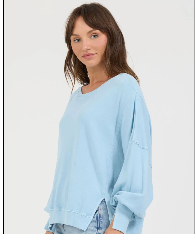 MILKY BLUE TRENTON PULLOVER