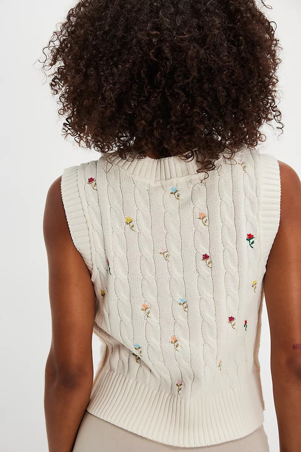 PLUMERIA FLORAL V-NECK SWEATER