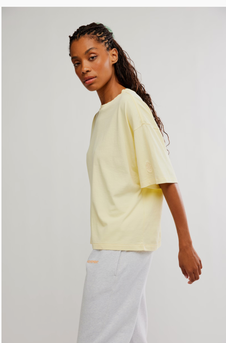 SUNLIT YELLOW TACKLE TEE