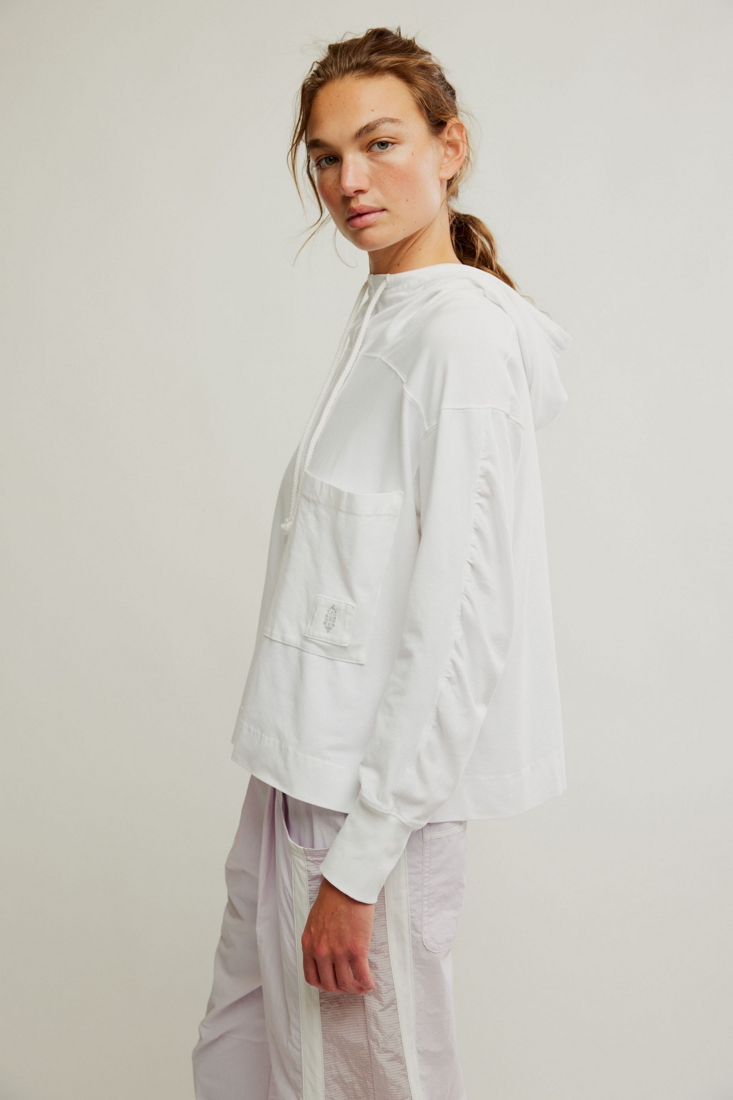 FREE PEOPLE WHITE HOT SHOT HOODED LAYER