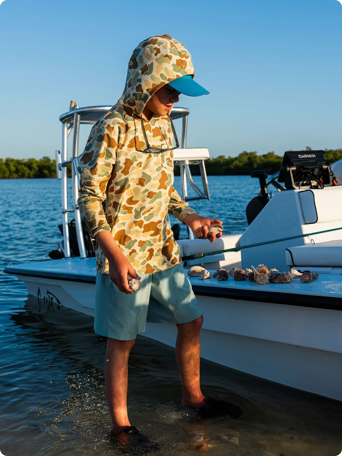 VINTAGE CAMO YOUTH BAMBOO SHADE HOODIE