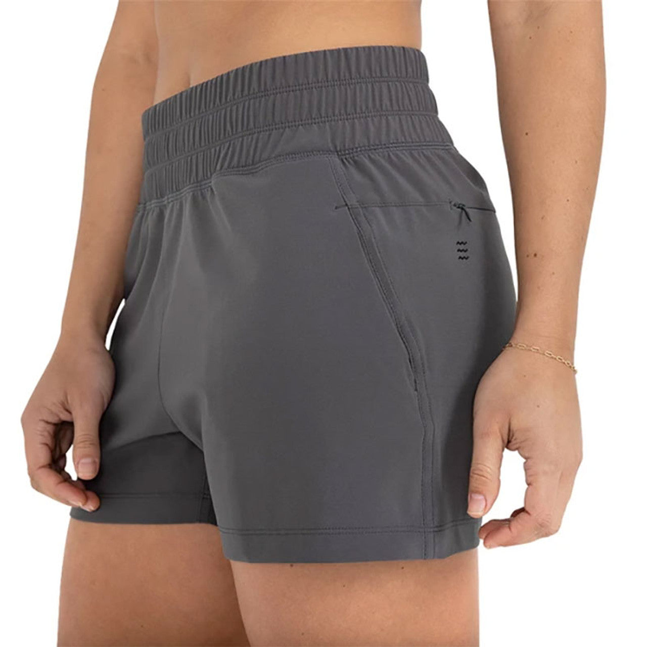 FREE FLY WOMENS'S GRAPHITE PULL-ON SHORT