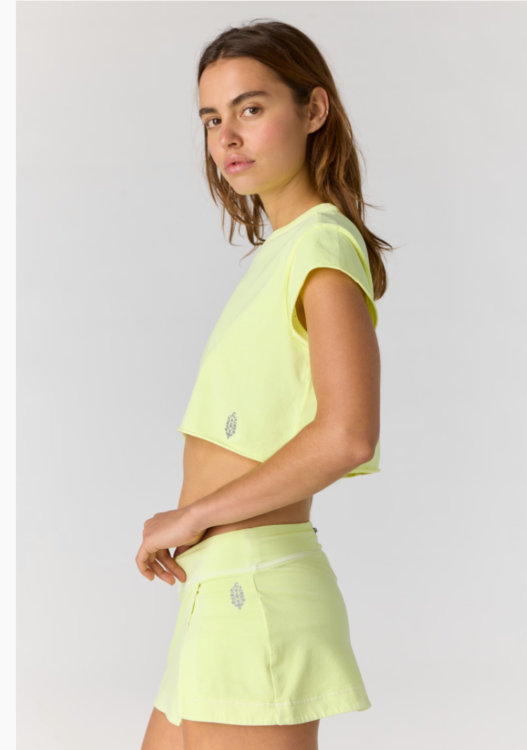 VAPOR LIME HOT SHOT CROPPED TEE