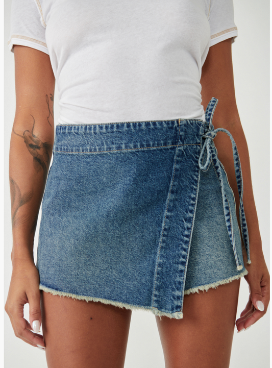 MISTY BLUE EMMY DENIM SKORT