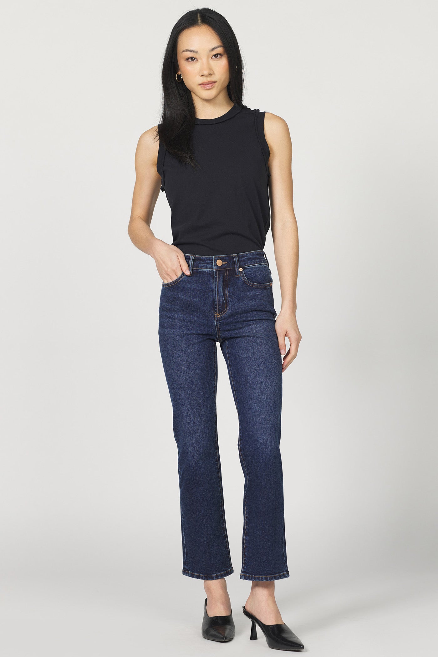 MOONLIGHT ANIKA STRAIGHT LEG JEAN