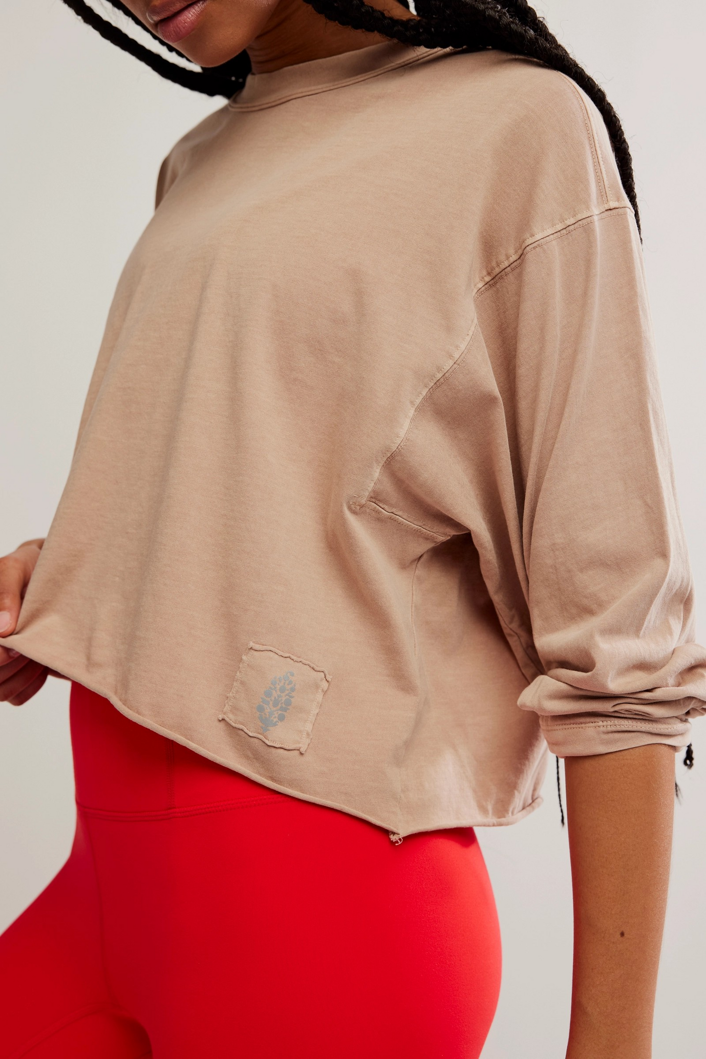 SANDY INSPIRE LAYER TEE