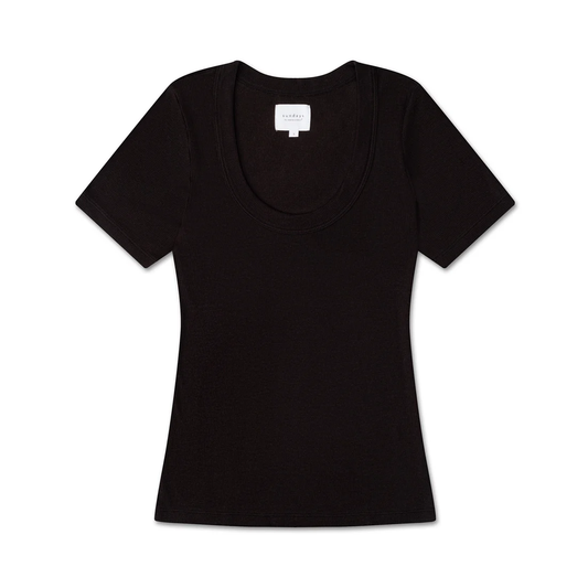 SUNDAYS BLACK MOXY TEE