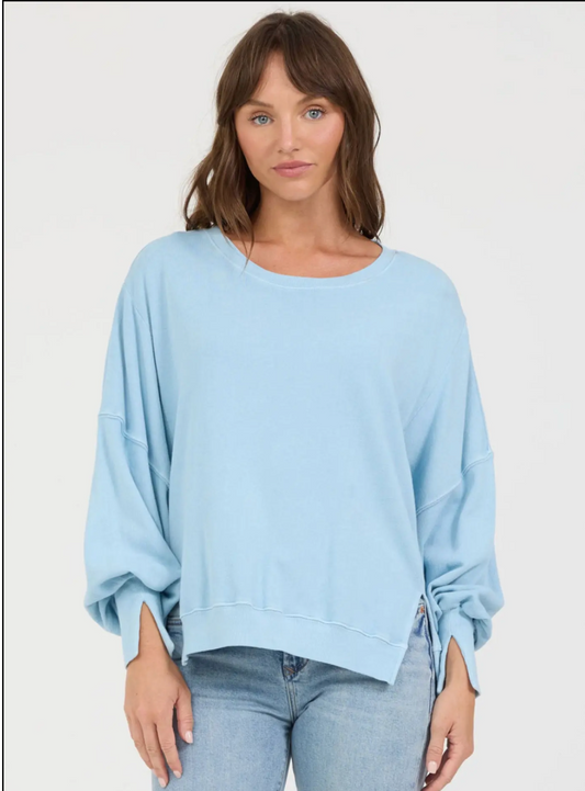 MILKY BLUE TRENTON PULLOVER