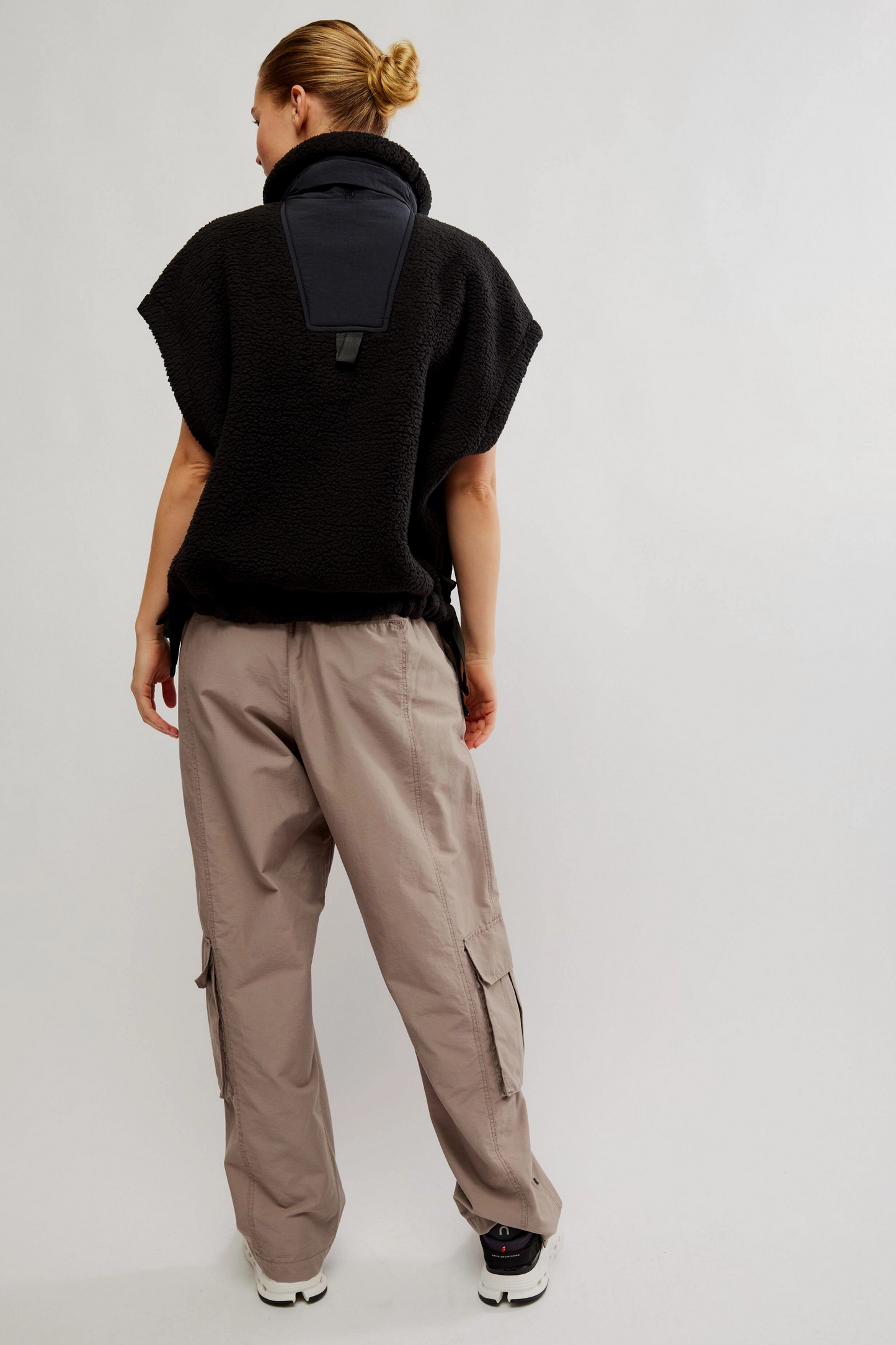 BLACK SCOUT IT OUT FLEECE VEST