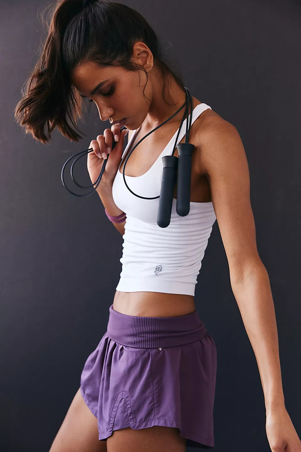 WHITE GO SMOOTH SQUARE NECK CAMI