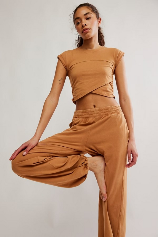 FREE PEOPLE CAMEL HOT SHOT CROSSOVER SET