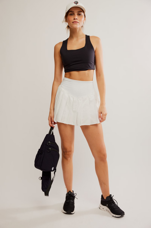 WHITE SWING OF THINGS SKORT