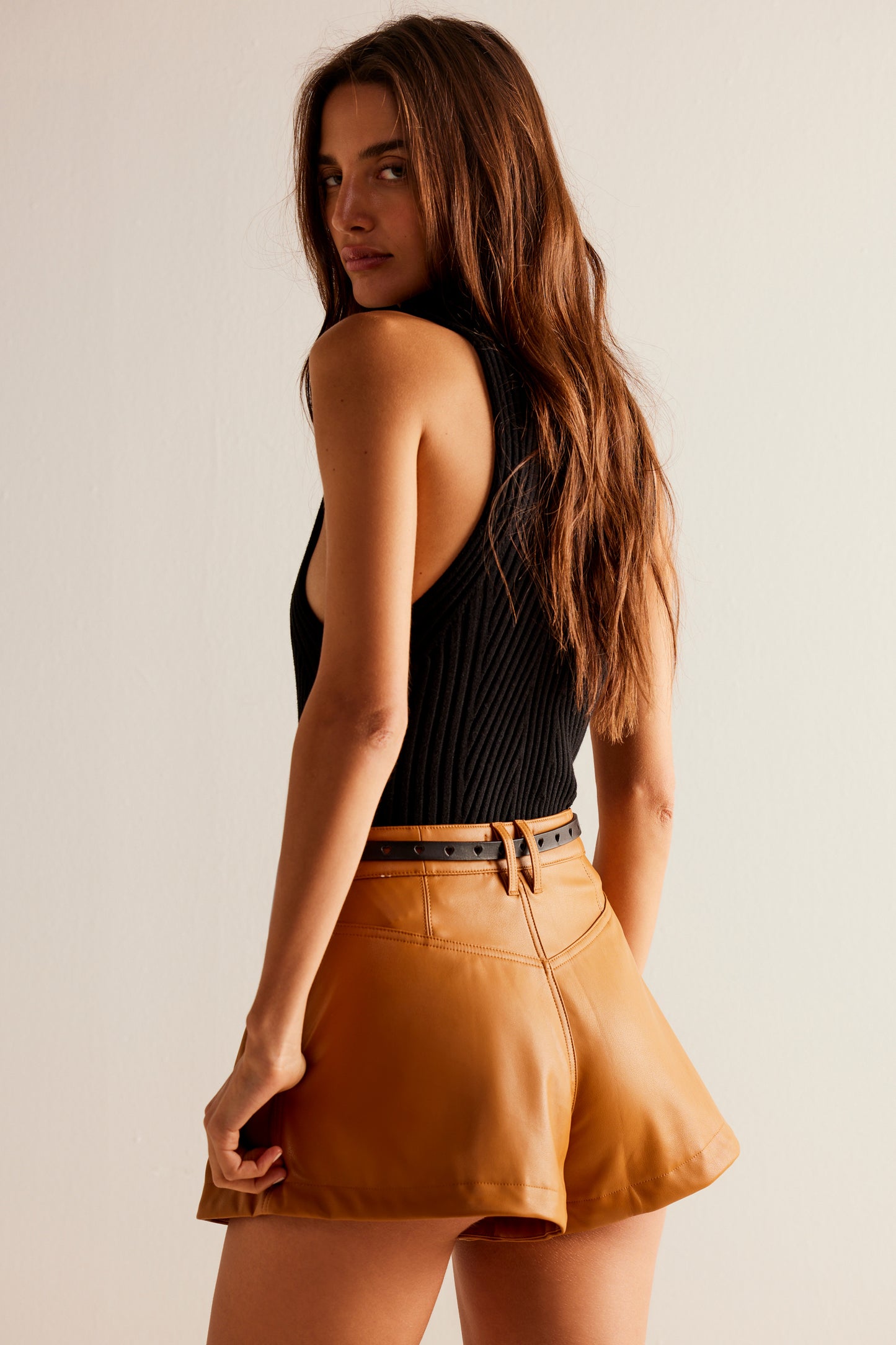 FREE PEOPLE BROWN SUGAR FREE REIGN VEGAN SHORT