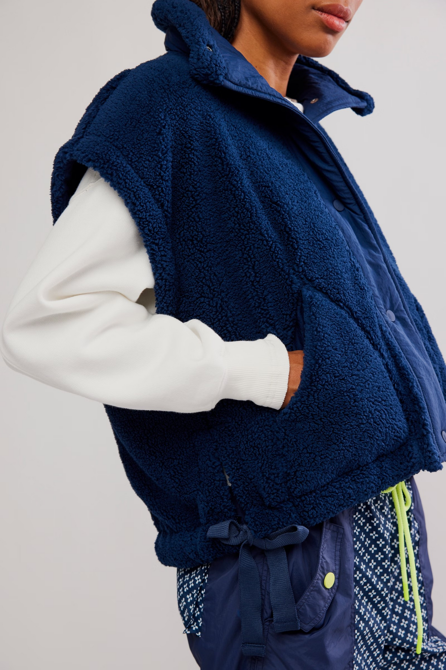 NAVY SCOUT IT OUT FLEECE VEST