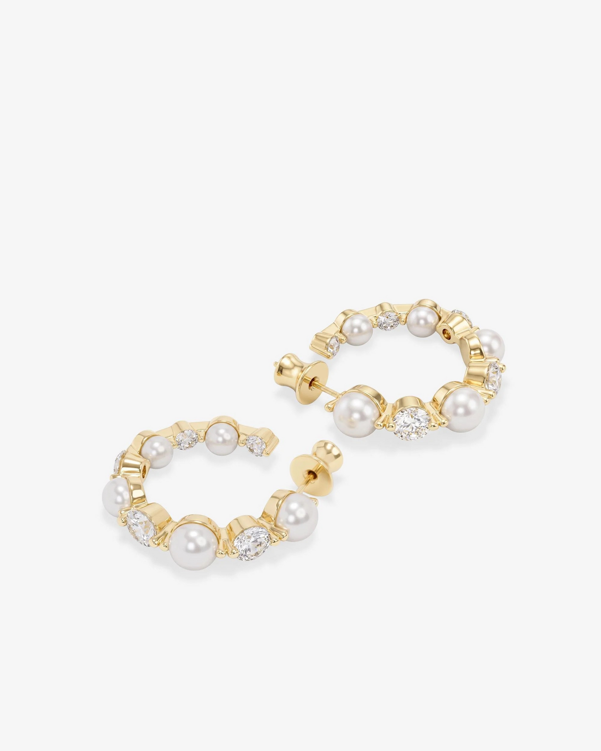 SHE'S AN ICON PEARL HOOPS