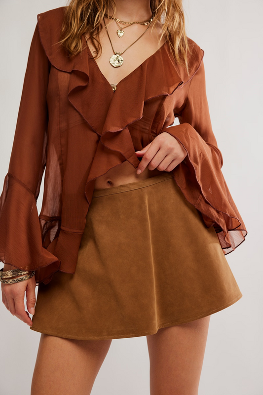 CARAMEL CAFE PARADISE FOUND SUEDE SKORT
