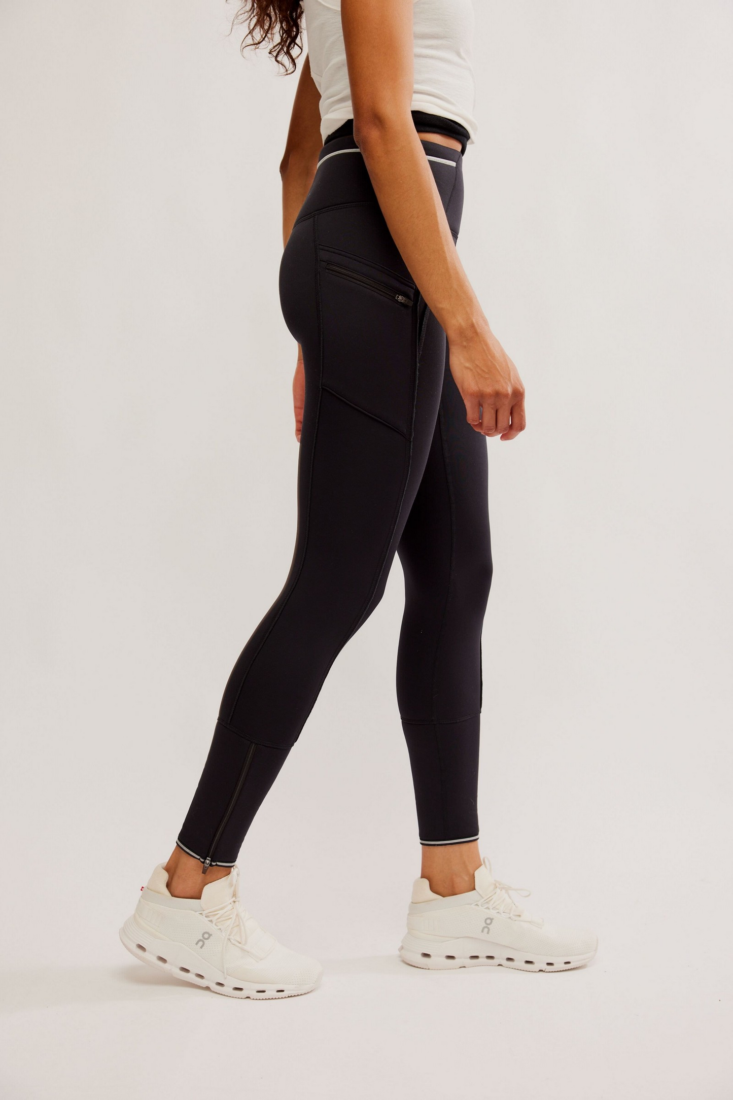FREE PEOPLE BLACK KEEPIN COZY LEGGING