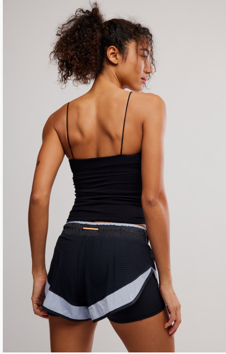 BLACK SKINNY STRAP LOGO TANK