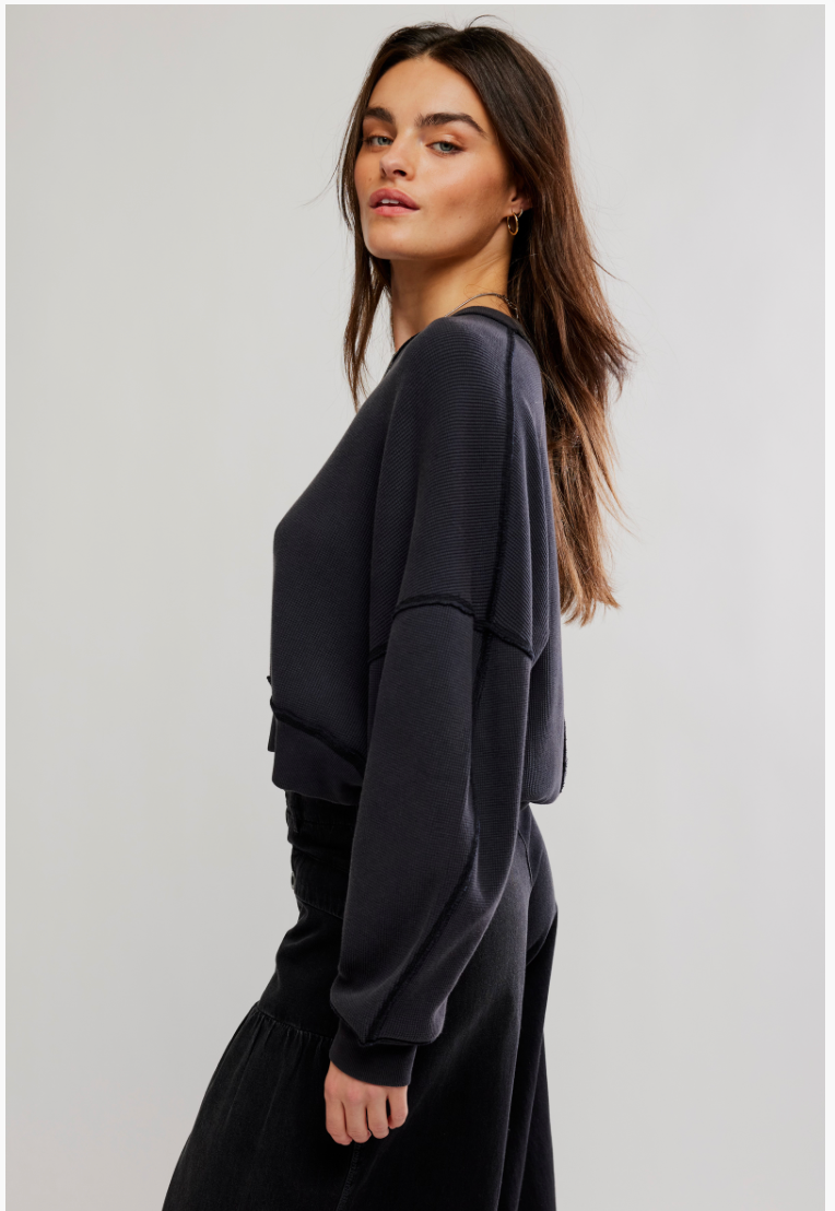 FREE PEOPLE BLACK SKYLINE TEE