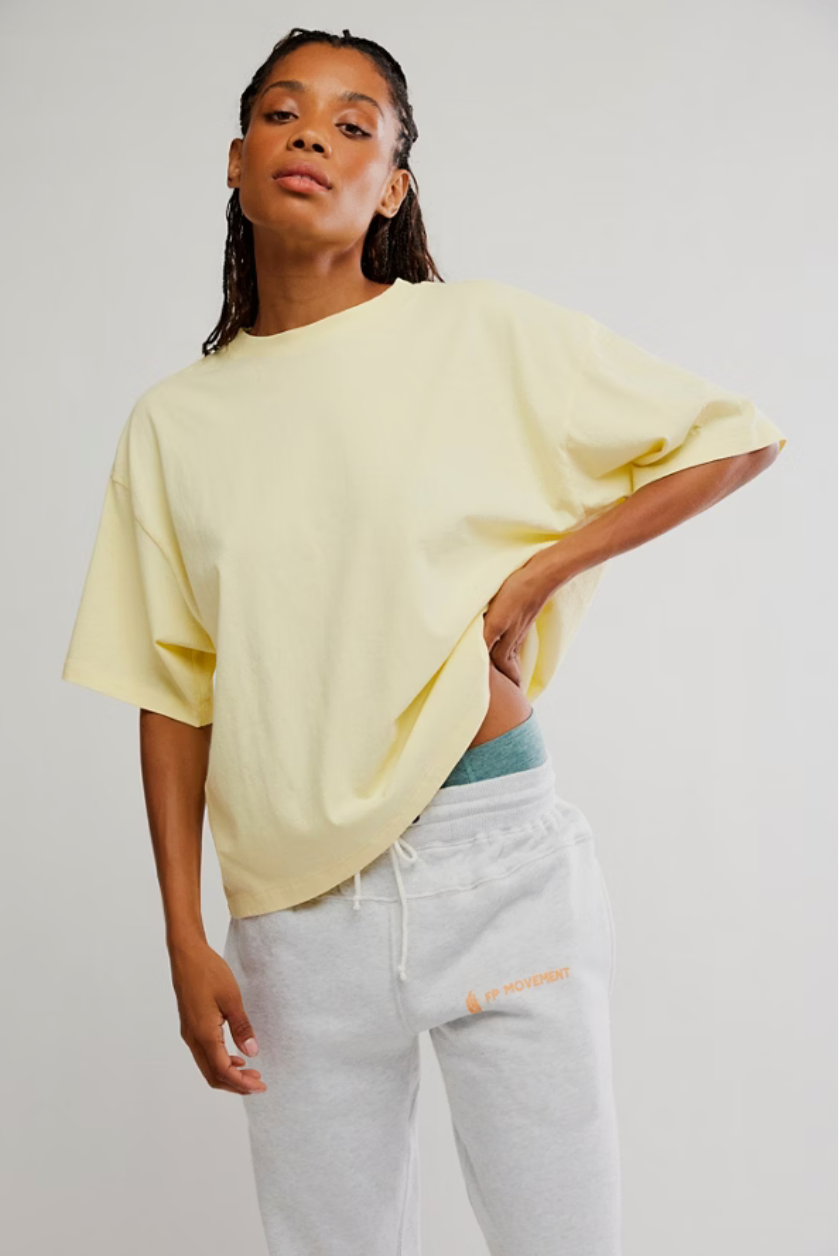 SUNLIT YELLOW TACKLE TEE