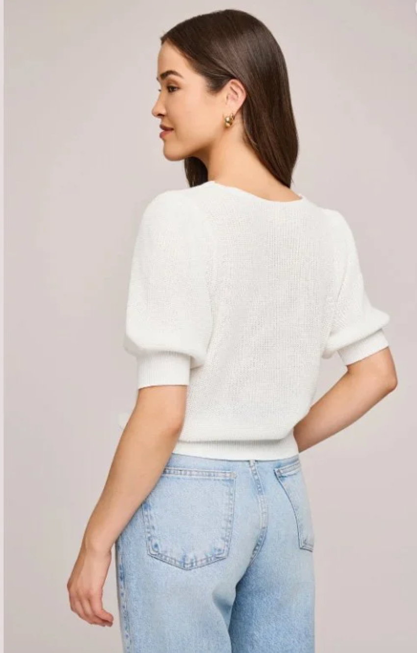 WHITE PHOEBE SWEATER