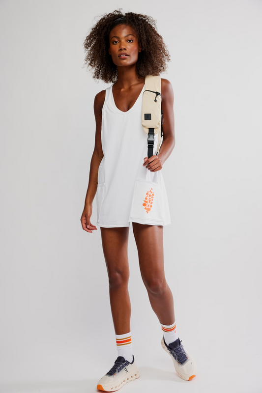 FREE PEOPLE WHITE/SCARLET HOT SHOT MINI LOGO