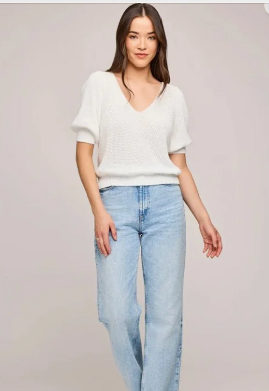 WHITE PHOEBE SWEATER