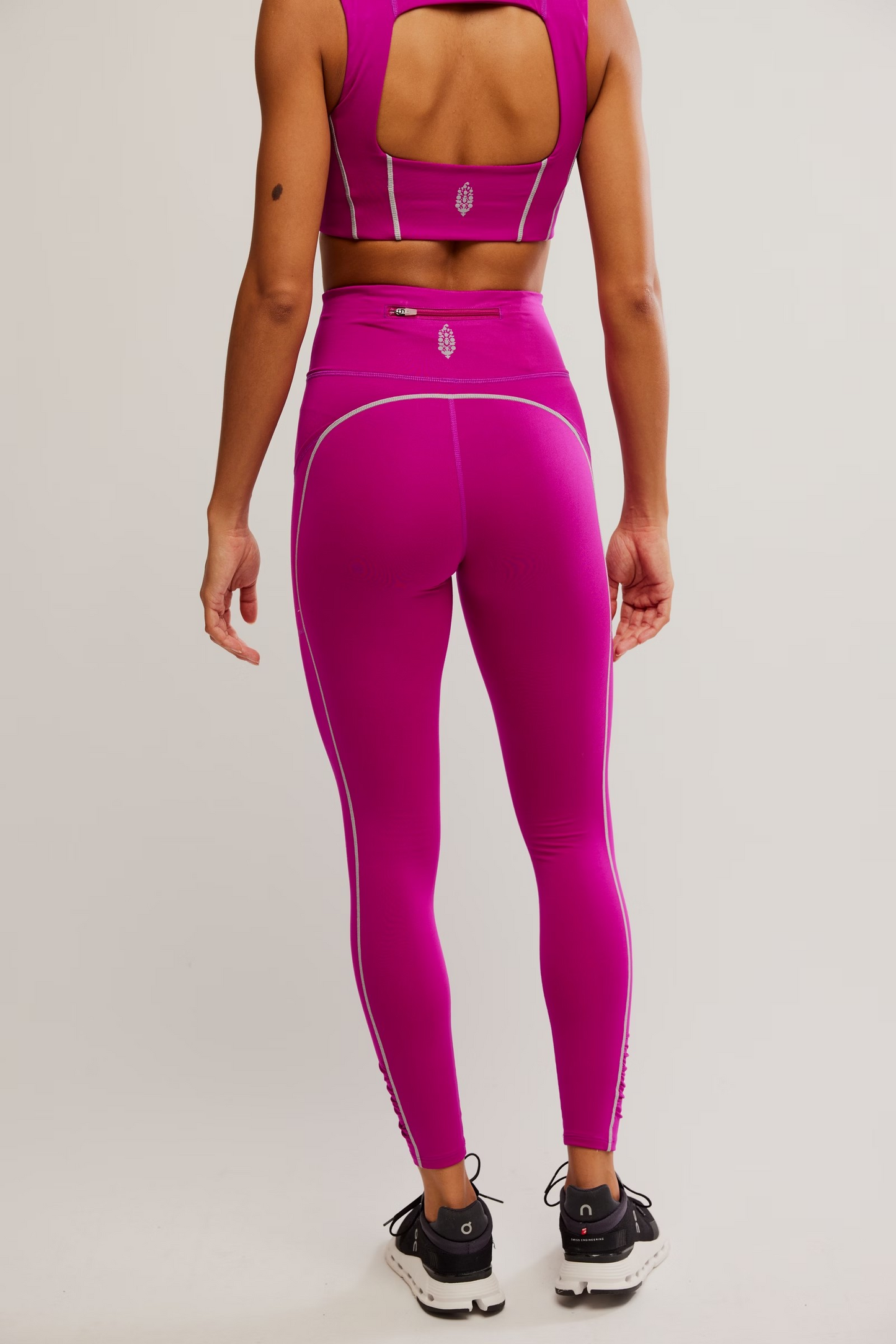 FREE PEOPLE BERRY BLITZ YOURE A PEACH LEGGING