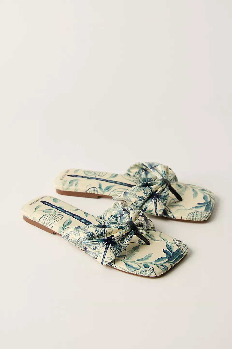 DRAGONFLY BANDANA TIA PRINTED SANDAL