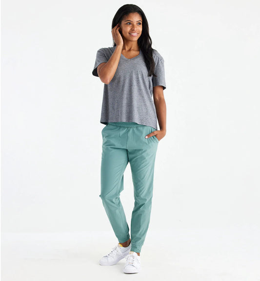 FREE FLY SABEL GREEN WOMEN'S BREEZE JOGGER