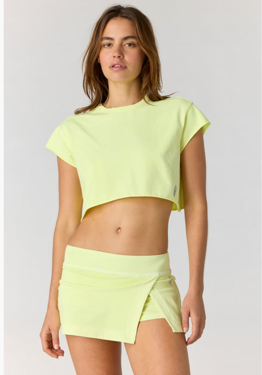 VAPOR LIME HOT SHOT CROPPED TEE
