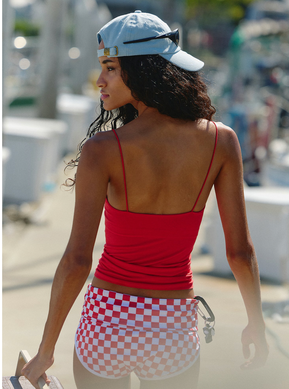 GRAPEFRUIT SKINNY STRAP LOGO TANK