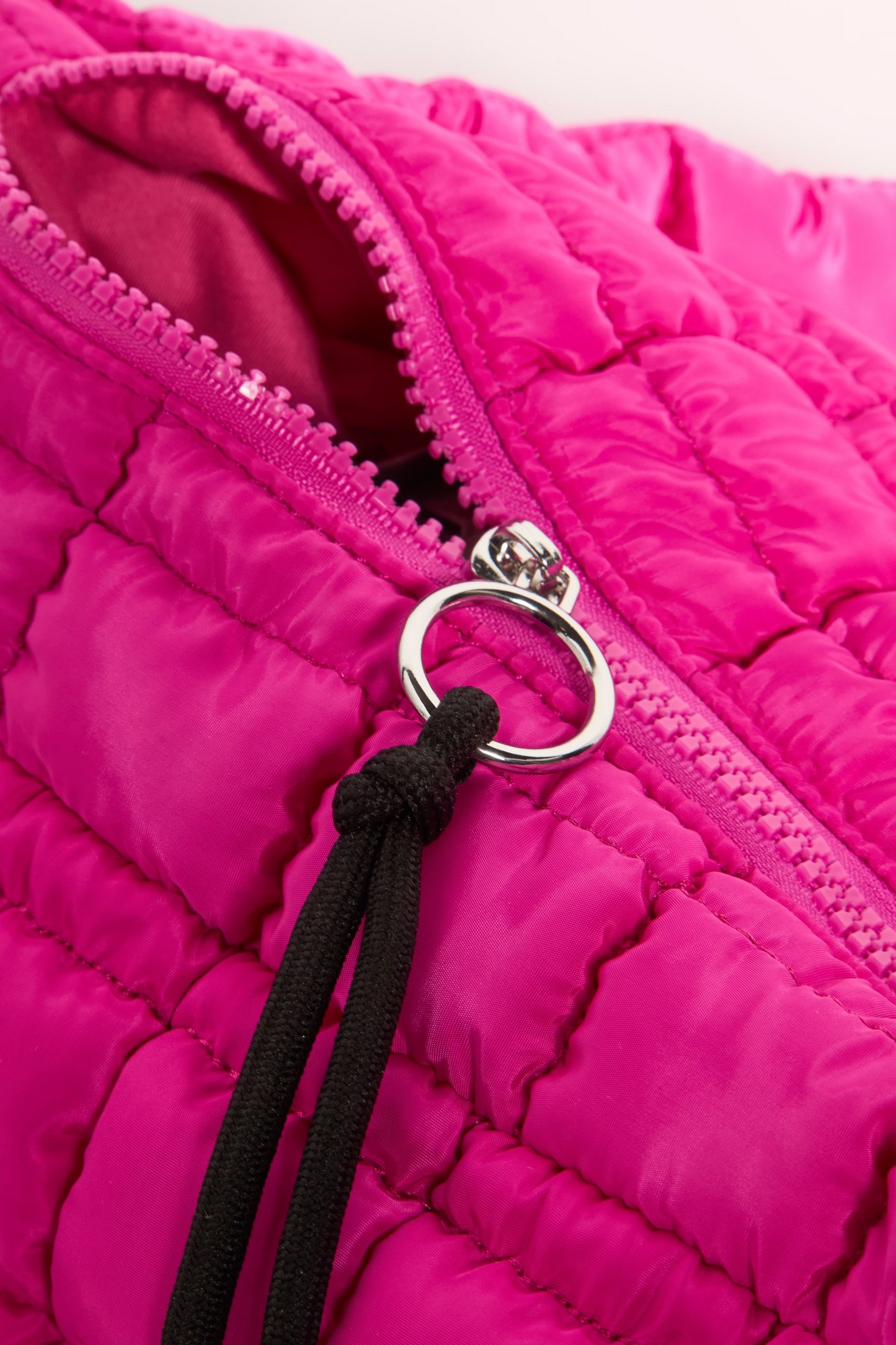 FUSCHIA FLIRT QUILTED CARRYALL BAG