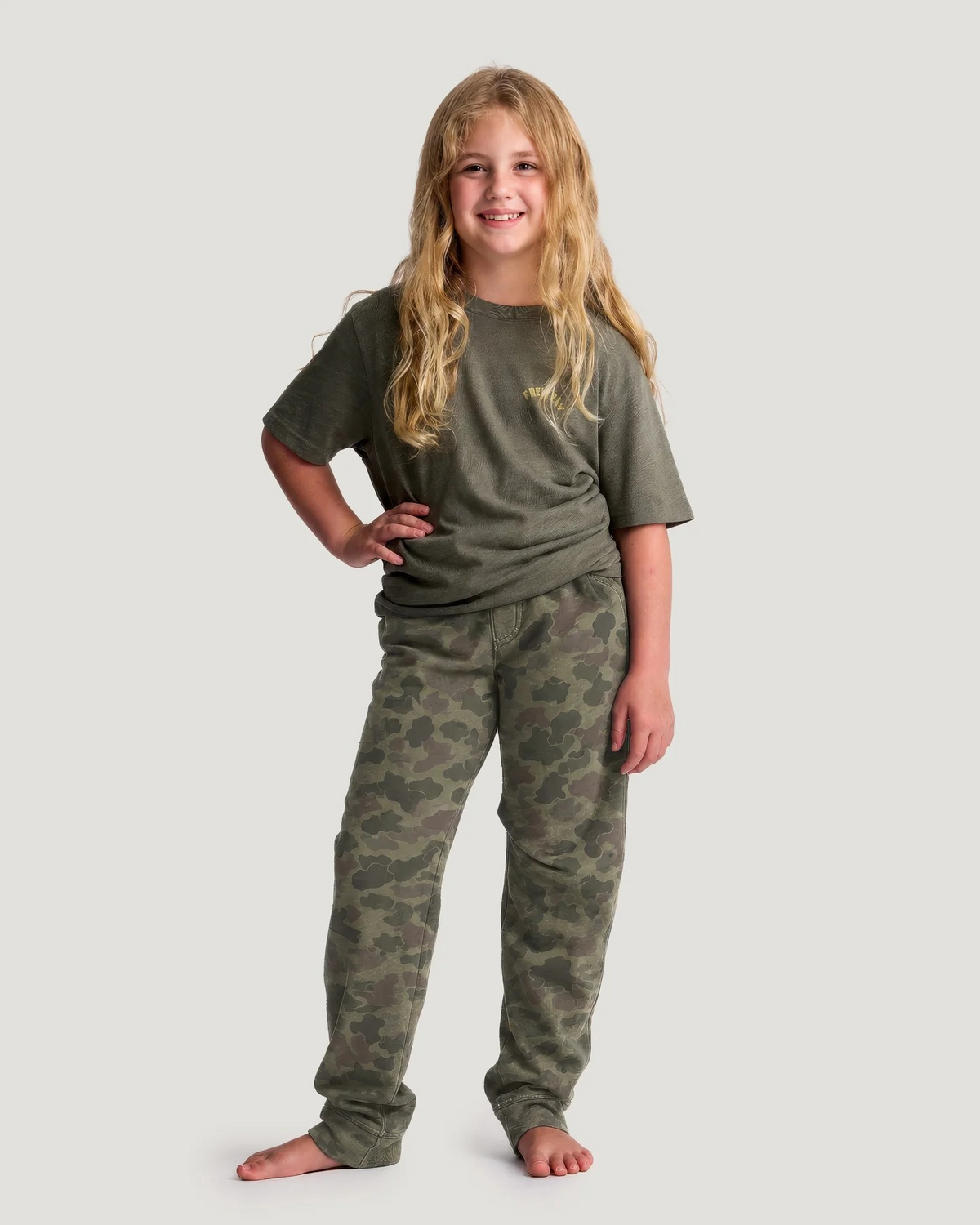 FREE FLY YOUTH VINTAGE CAMO OIL GREEN FLEECE JOGGER