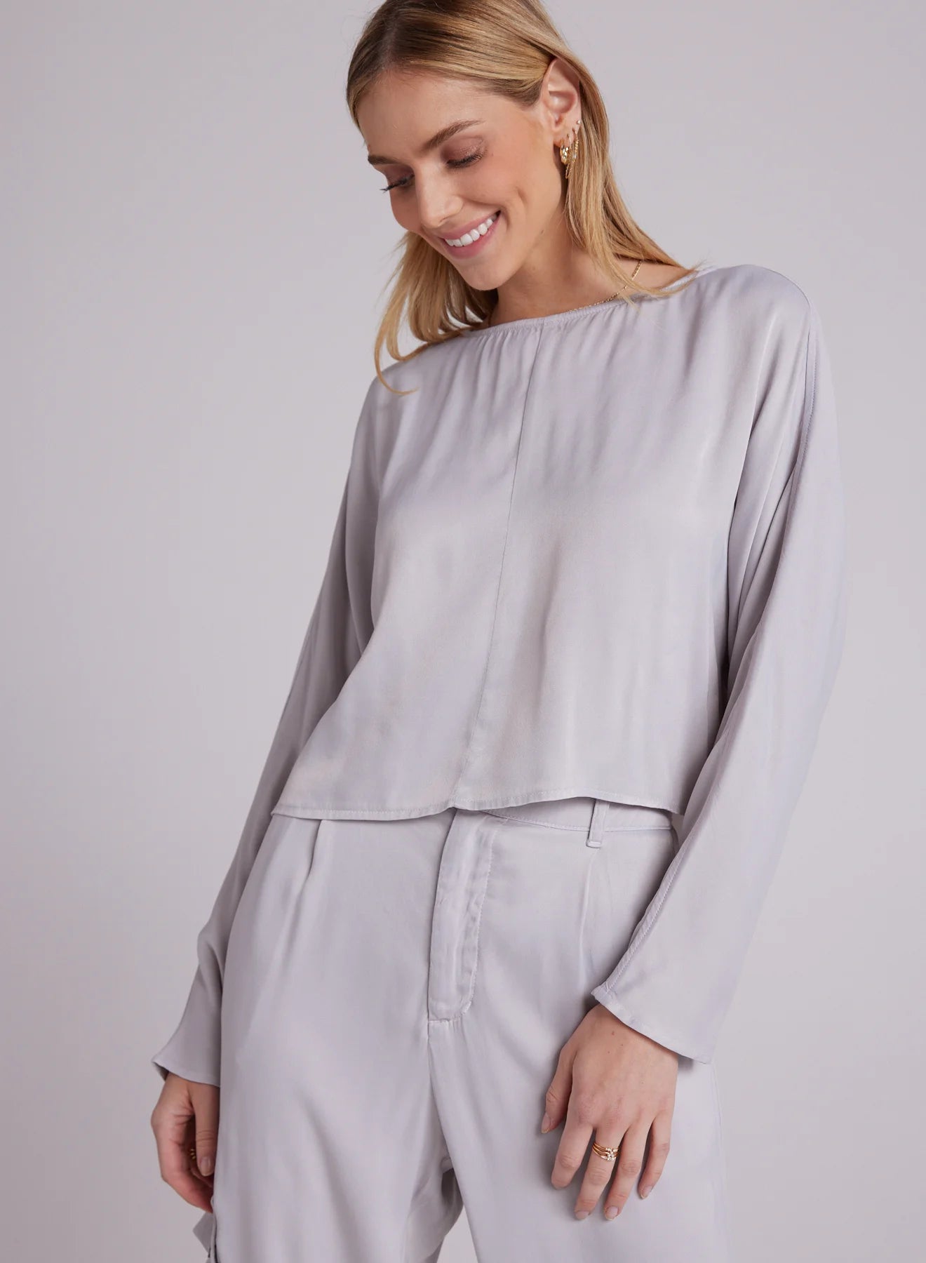 BELLA DAHL SILVER STREAK DOLMAN BLOUSE